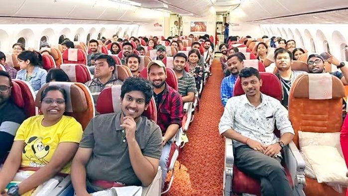 बड़ी खबरः ऑपरेशन अजय के तहत 235 भारतीयों को लेकर दिल्ली पहुंची दूसरी फ्लाइट! वतन पहुंचकर खिले चेहरे, जताया सरकार का आभार